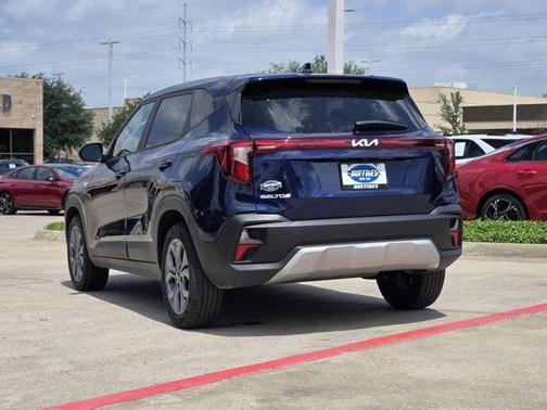 Dark Ocean Blue 2026 Kia Seltos LX