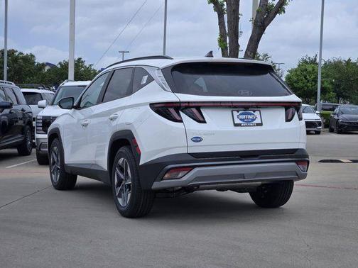 White Pearl 2026 Hyundai TUCSON SEL Premium