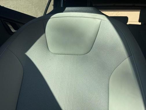 2023 Kia Niro EX Touring