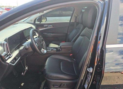 Ebony Black 2023 Kia Sportage EX