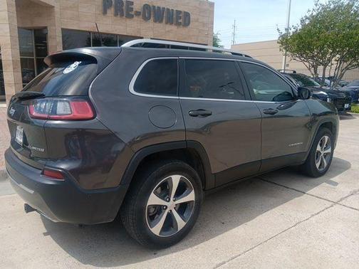 Granite Crystal Clearcoat Metallic 2019 Jeep Cherokee Limited
