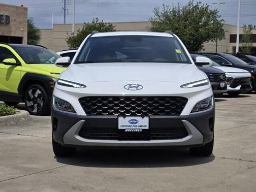 2022 Hyundai KONA SEL