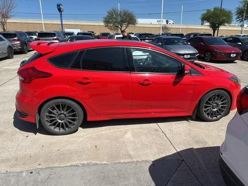 2016 Ford Focus ST Base