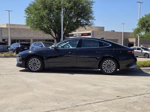 2024 Hyundai SONATA Hybrid Limited