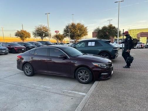 2020 Kia Optima LX