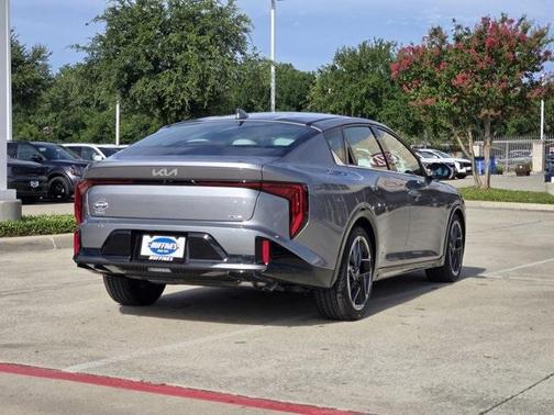 2025 Kia K4 GT-Line
