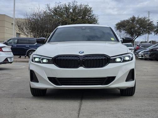 2024 BMW 330 i xDrive