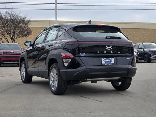 2026 Hyundai KONA SE