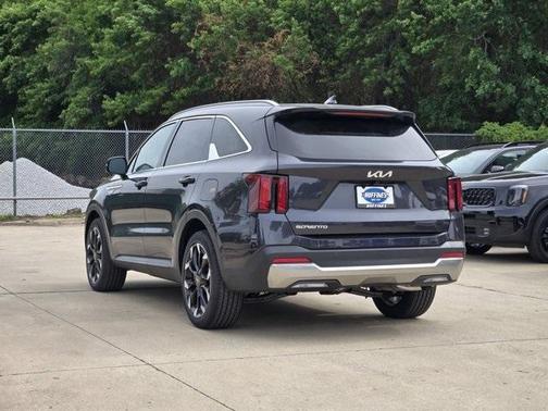 2025 Kia Sorento EX