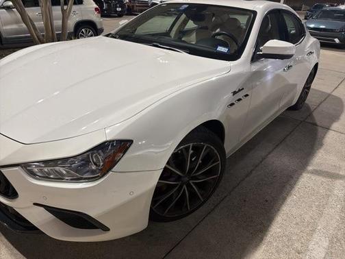 2022 Maserati Ghibli Modena