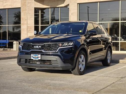 2022 Kia Sorento LX