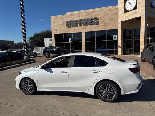 2022 Kia Forte GT-Line