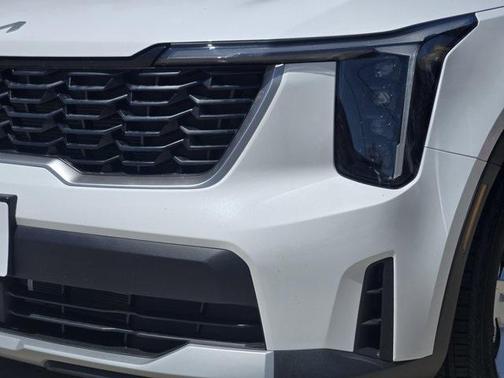 2025 Kia Sorento LX