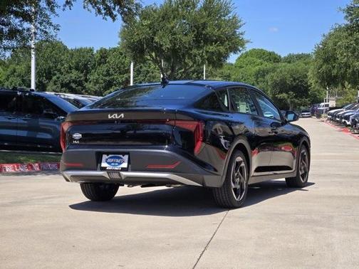 2025 Kia K4 EX