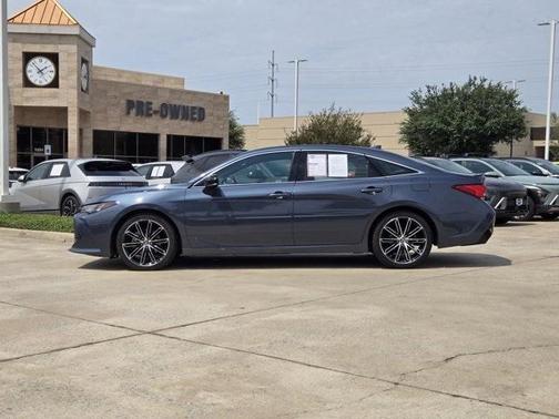 2019 Toyota Avalon XLE Touring