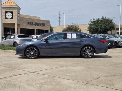 2019 Toyota Avalon XLE Touring