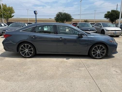 2019 Toyota Avalon XLE Touring