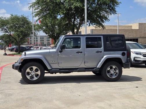 2017 Jeep Wrangler Unlimited Sahara