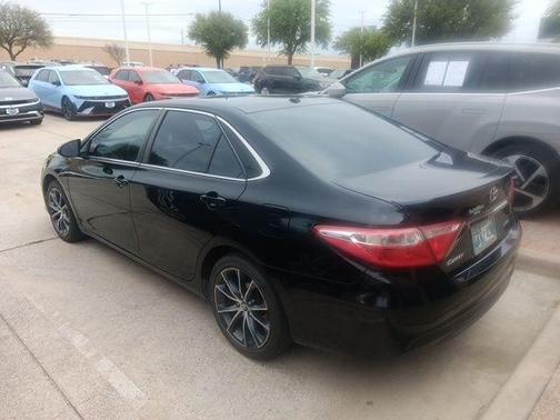 Midnight Black Metallic 2017 Toyota Camry XSE