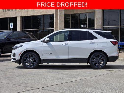 Pearl 2022 Chevrolet Equinox RS