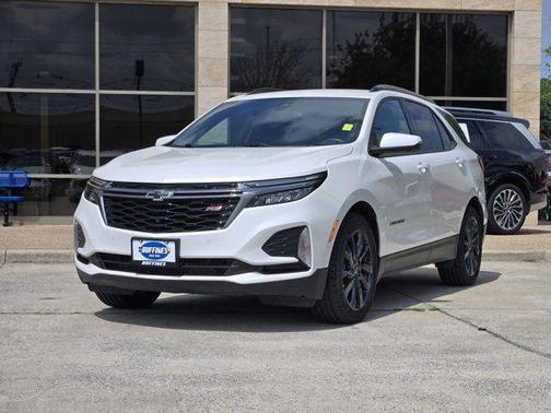 Pearl 2022 Chevrolet Equinox RS