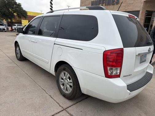 2012 Kia Sedona LX