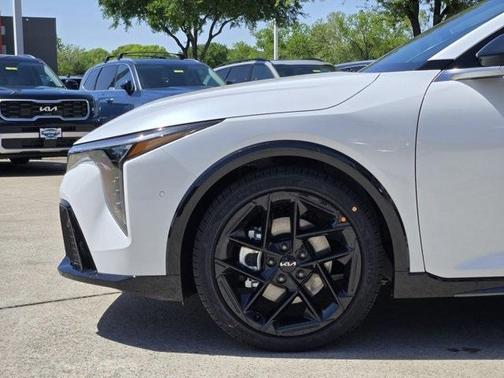 2025 Kia K4 GT-Line Turbo