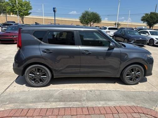 2021 Kia Soul EX