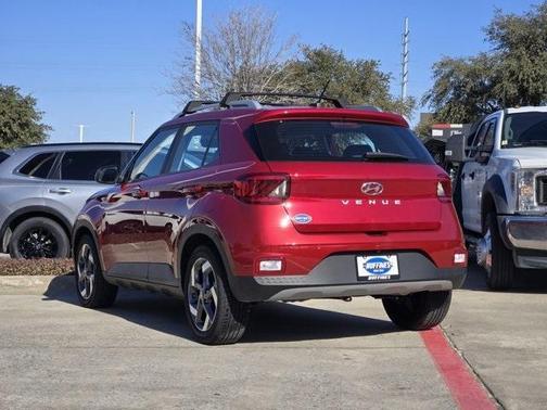 2025 Hyundai VENUE Limited