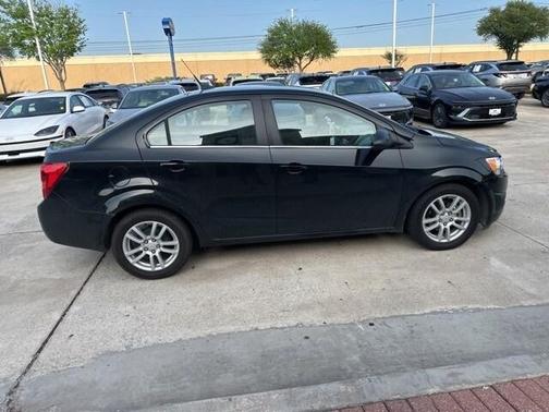 2012 Chevrolet Sonic 2LT