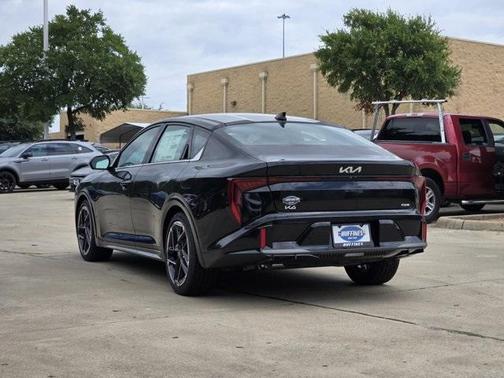 2025 Kia K4 GT-Line