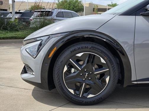 2025 Kia EV6 Wind