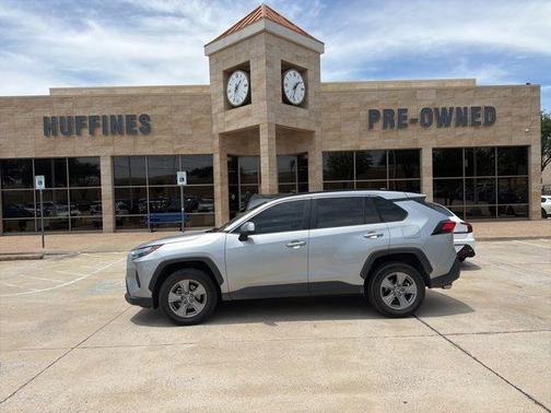 Silver Sky Metallic 2022 Toyota RAV4 XLE