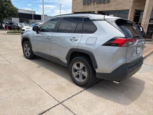 Silver Sky Metallic 2022 Toyota RAV4 XLE