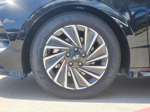 2025 Hyundai SONATA Hybrid Limited