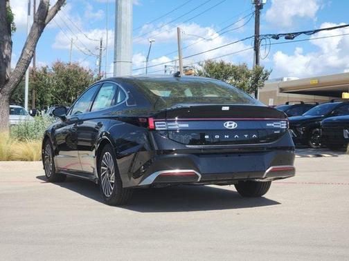 2025 Hyundai SONATA Hybrid Limited