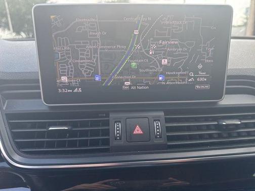 Mythos Black Metallic 2019 Audi Q5 2.0T Premium Plus