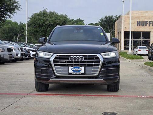 Mythos Black Metallic 2019 Audi Q5 2.0T Premium Plus