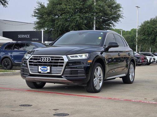 Mythos Black Metallic 2019 Audi Q5 2.0T Premium Plus