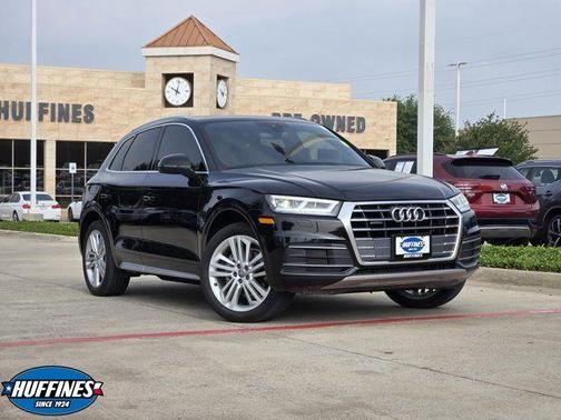 Mythos Black Metallic 2019 Audi Q5 2.0T Premium Plus