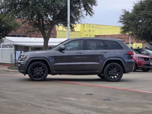 2018 Jeep Grand Cherokee Altitude