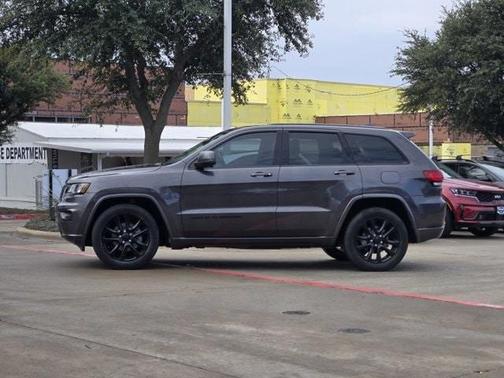 2018 Jeep Grand Cherokee Altitude