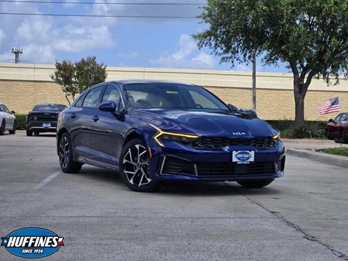 2025 Kia K5 EX
