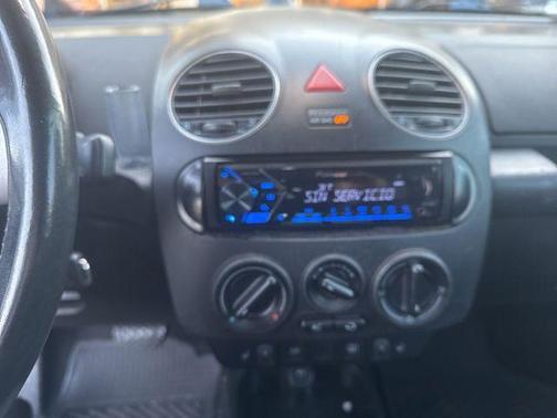Black 2008 Volkswagen New Beetle SE