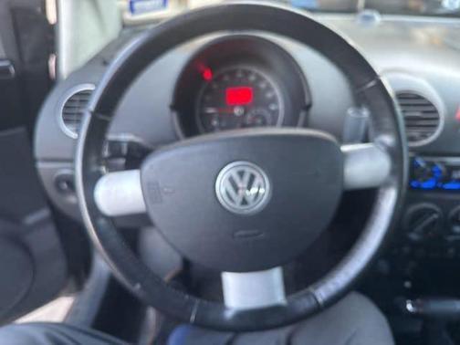 Black 2008 Volkswagen New Beetle SE
