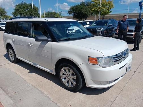 2010 Ford Flex SE