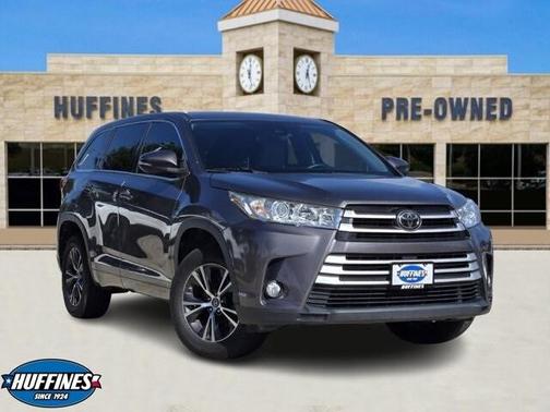 2017 Toyota Highlander LE