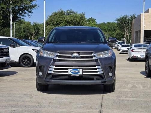 2017 Toyota Highlander LE