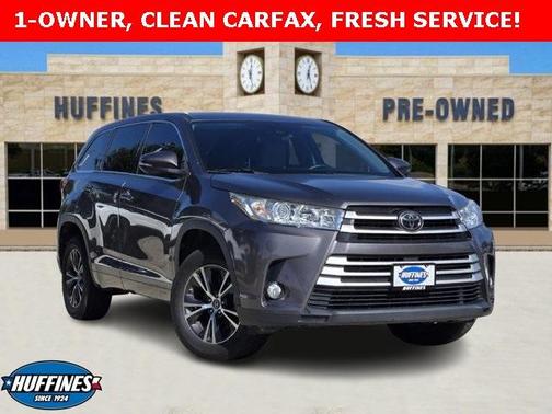 2017 Toyota Highlander LE