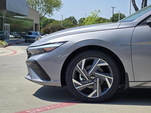 2025 Hyundai ELANTRA HEV Limited